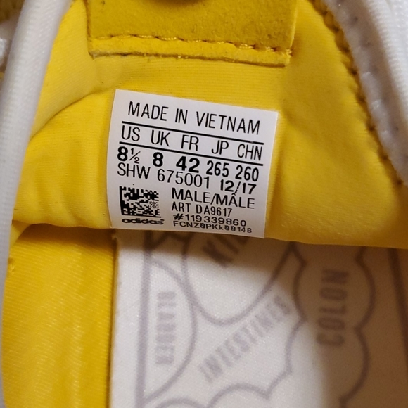 Adidas Hu - Picture 4 of 4